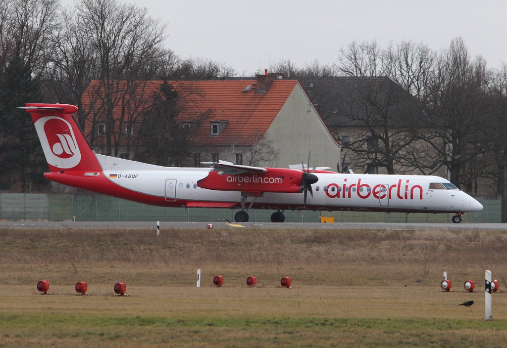 Air Berlin De Havilland Canada DHC-8-402Q D-ABQF kurz vor dem Start in Berlin-Tegel am 03.03.2013