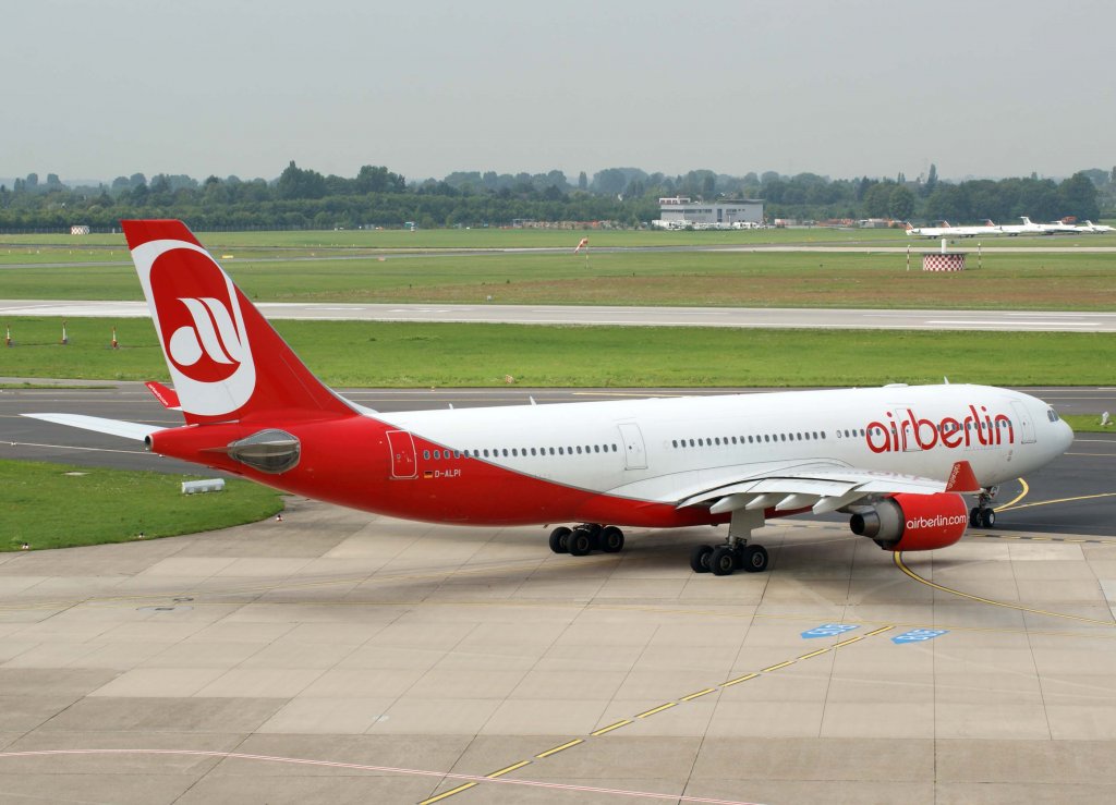 Air Berlin (ex LTU), D-ALPI, Airbus A 330-200, 28.07.2011, DUS-EDDL, Dsseldorf, Germany 

