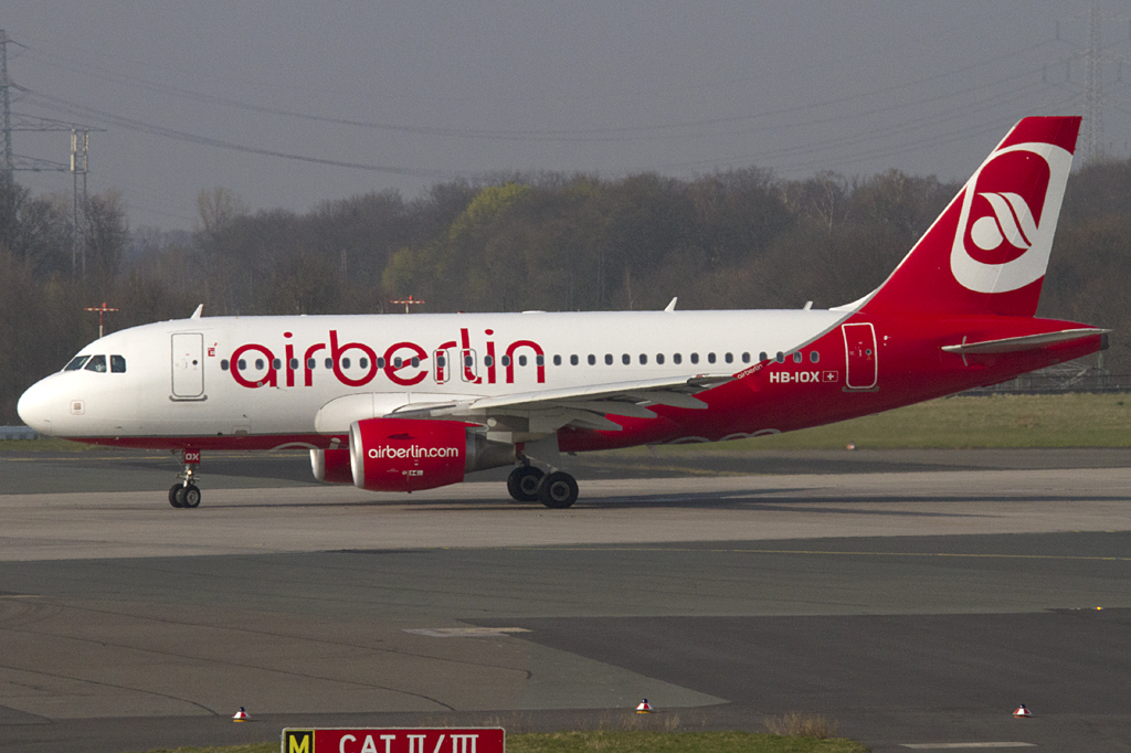 Air Berlin, HB-IOX, Airbus, A319-112, 29.03.2011, DUS, Dsseldorf, Germany 




