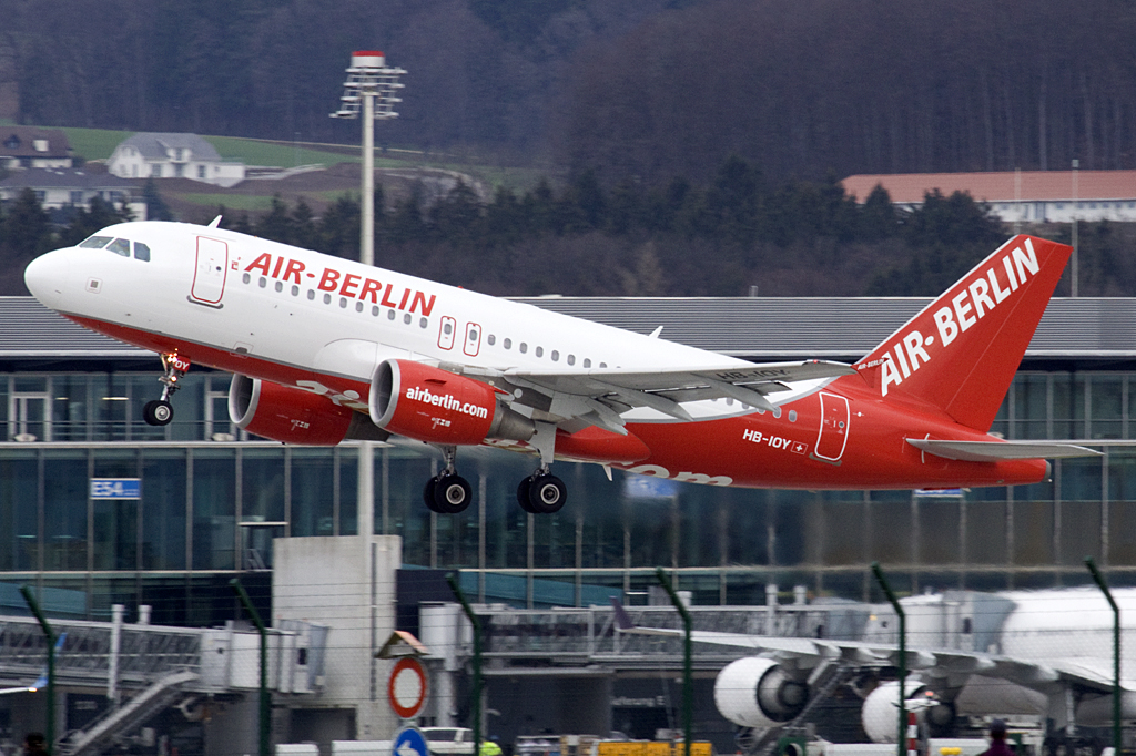 Air Berlin, HB-IOY, Airbus, A320-214, 05.04.2010, ZRH, Zuerich, Switzerland