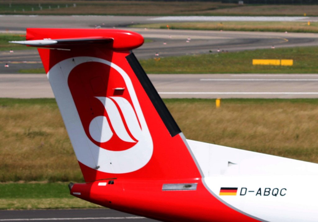 Air Berlin (LGW), D-ABQC, De Havilland Canada, DHC 8Q-400 (Seitenleitwerk/Tail), 01.07.2013, DUS-EDDL, Dsseldorf, Germany 