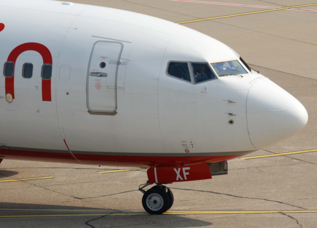 Air Berlin (TUIfly), D-AHXF, Boeing 737-700 WL (Nase/Nose), 29.04.2011, DUS-EDDL, Dsseldorf, Germany 

