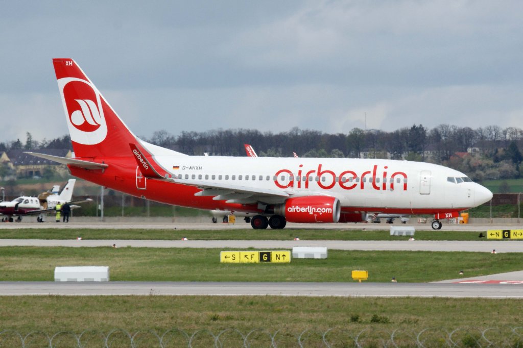 Air Berlin (TUIfly), D-AHXH, Boeing, 737-700 wl, 21.04.2012, STR-EDDS, Stuttgart, Germany 

