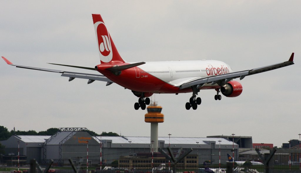 Air Berlin,D-ABXC,(c/n665),Airbus A330-223,24.05.2013,HAM-EDDH,Hamburg,Germany