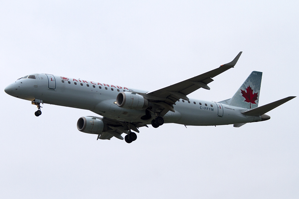 Air Canada, C-FFYM, Embraer, ERJ-190AR, 04.09.2011, YYZ, Toronto, Canada 




