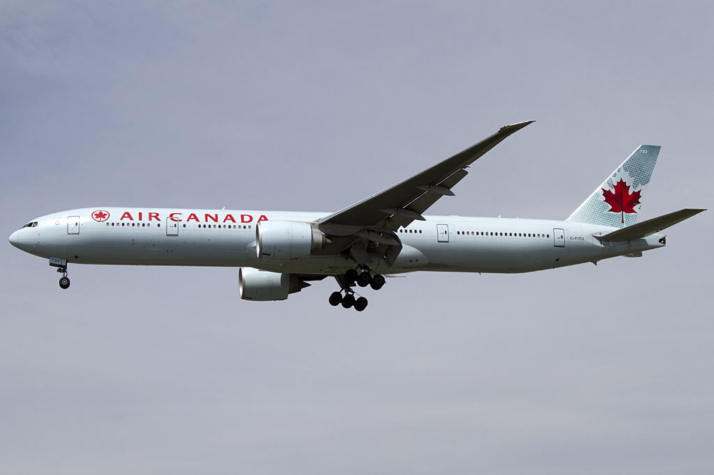 Air Canada, C-FITU, Boeing, B777-333ER, 25.08.2011, YUL, Montreal, Canada



