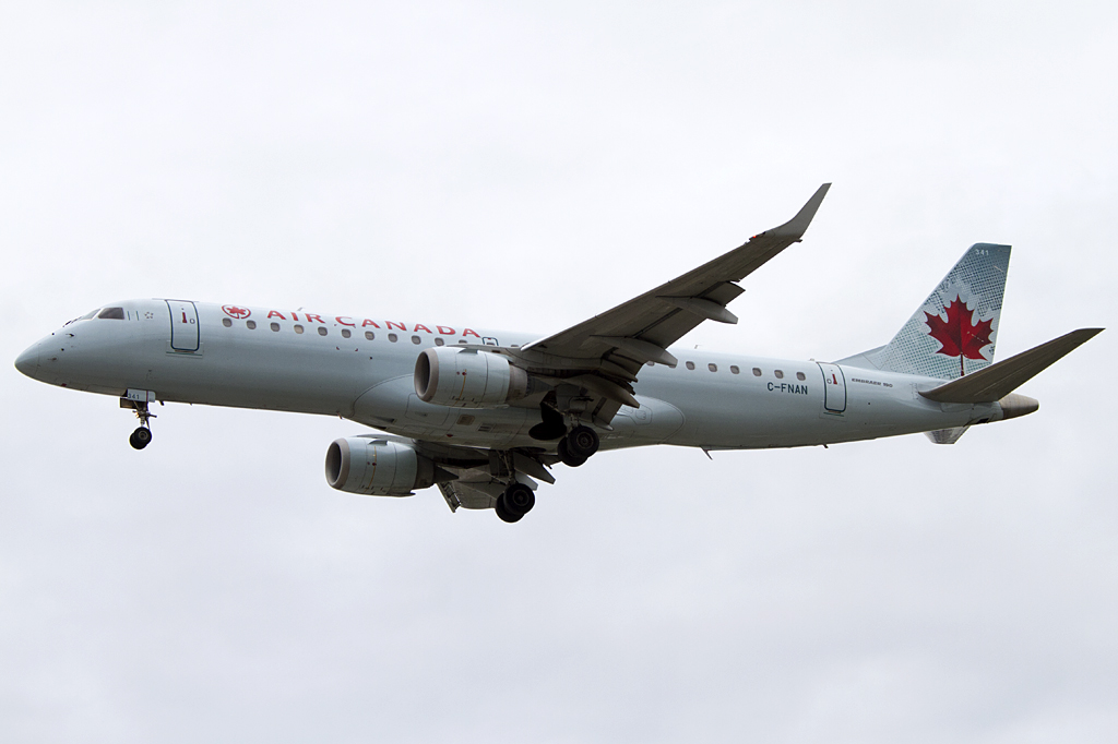 Air Canada, C-FNAN, Embraer, ERJ-190AR, 04.09.2011, YYZ, Toronto, Canada



