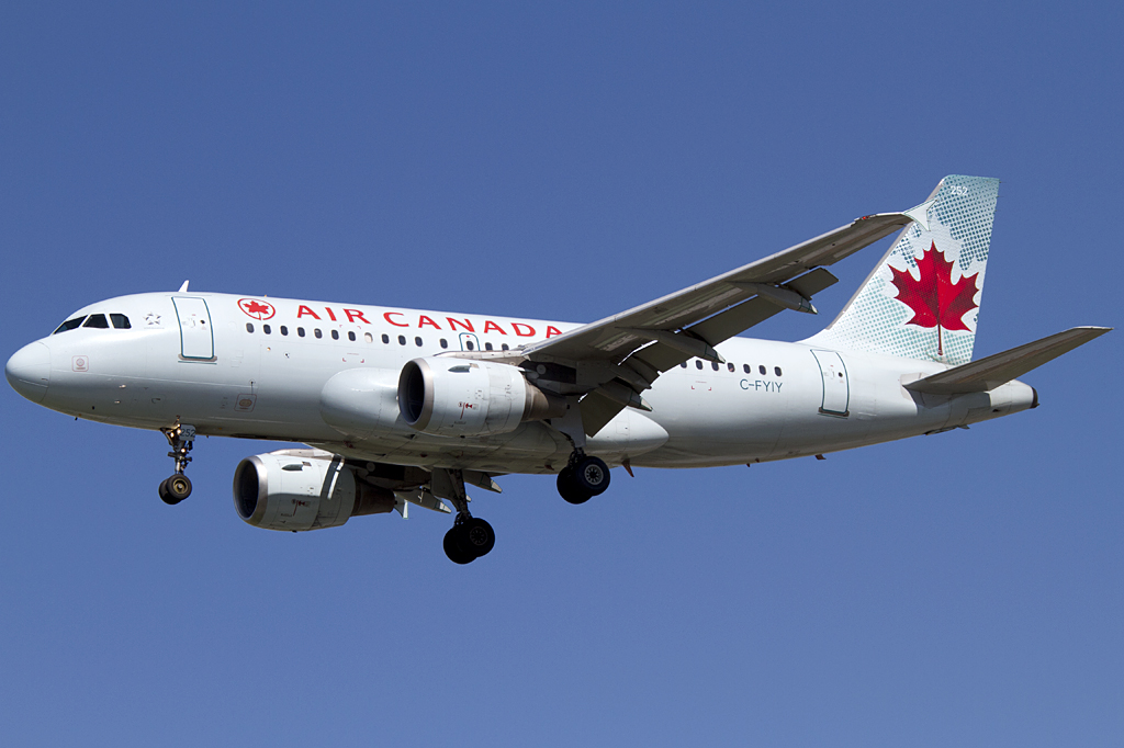 Air Canada, C-FYIY, Airbus, A319-114, 24.08.2011, YUL, Montreal, Canada 






