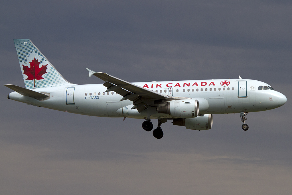 Air Canada, C-GARG, Airbus, A319-114, 25.08.2011, YUL, Montreal, Canada


