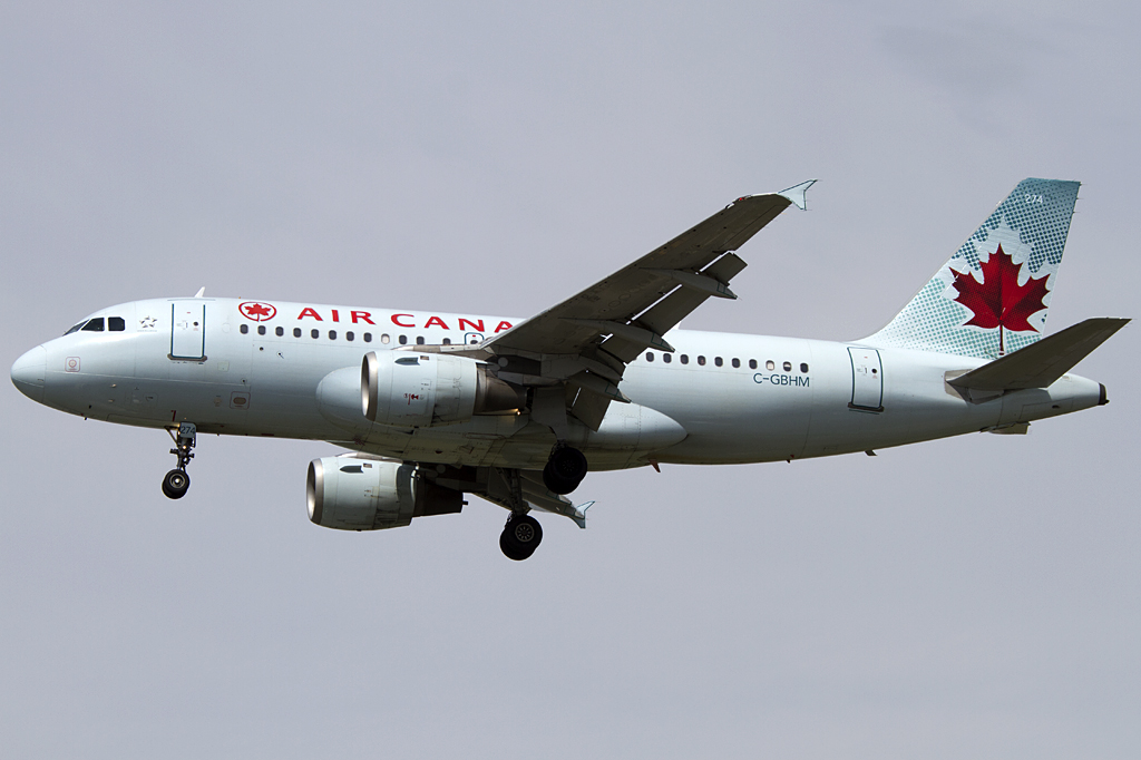 Air Canada, C-GBHM, Airbus, A319-114, 25.08.2011, YUL, Montreal, Canada 





