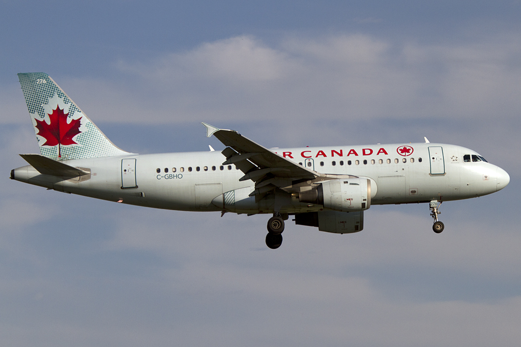 Air Canada, C-GBHO, Airbus, A319-114, 31.08.2011, YUL, Montreal, Canada 



