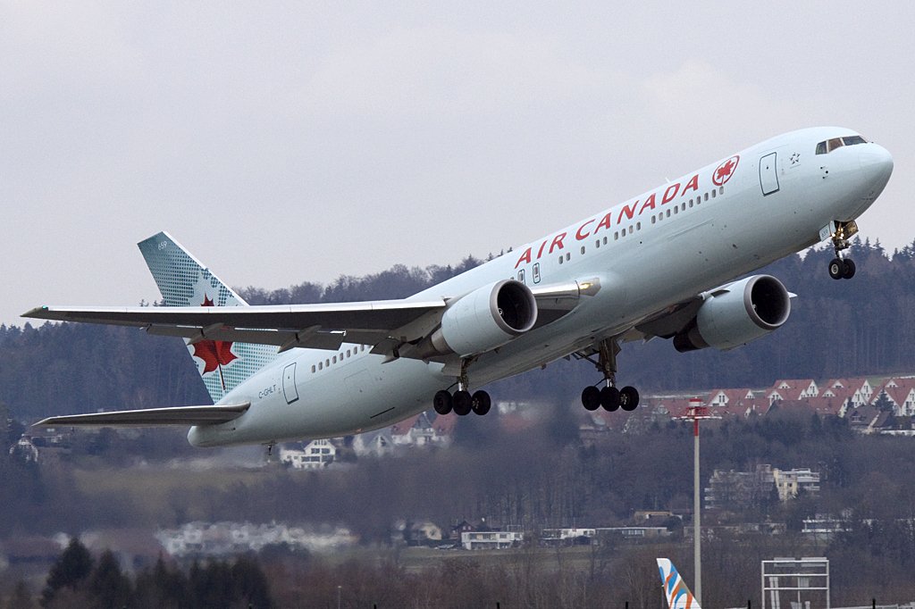 Air Canada, C-GHLT, Boeing, B767-333ER, 20.02.2010, ZRH, Zrich, Switzerland 

