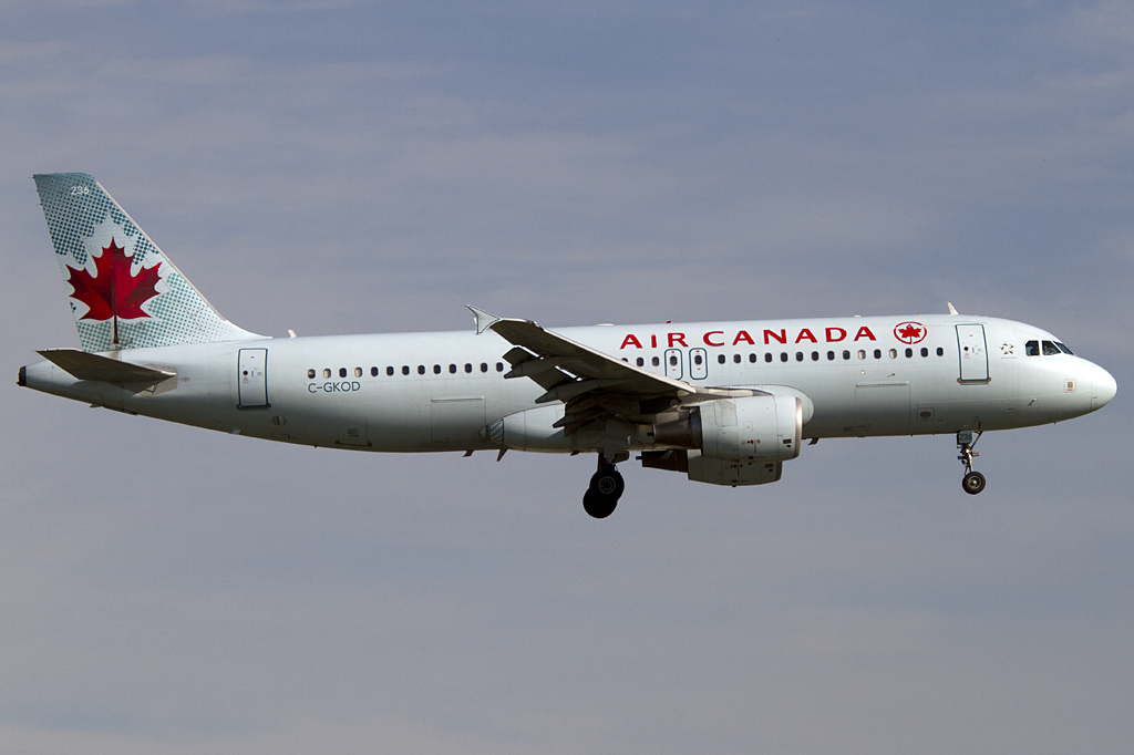 Air Canada, C-GKOD, Airbus, A320-214, 31.08.2011, YUL, Montreal, Canada



