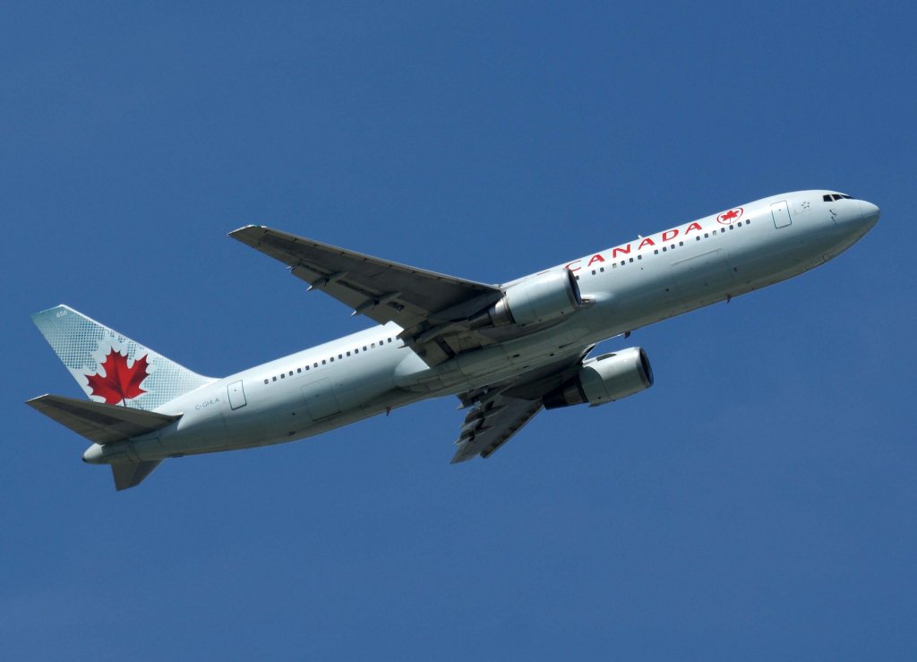 Air Canada, C-GLAH, Boeing 767-300 ER, 02.08.2011, FRA-EDDF, Frankfurt, Germany 

