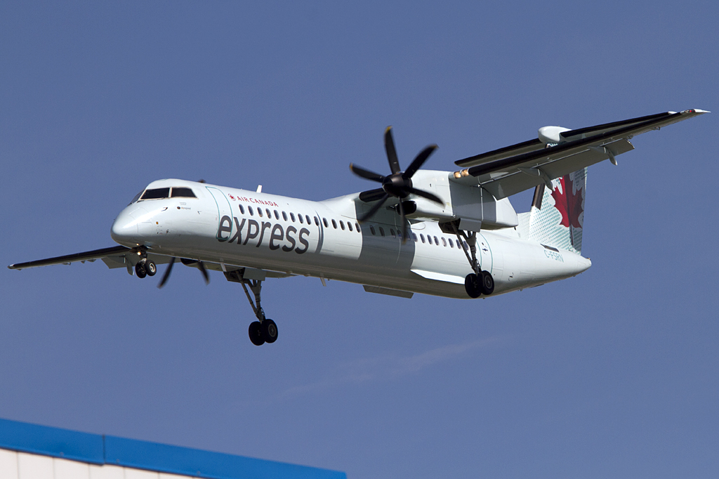 Air Canada - Express, C-FSRN, Bombardier, DHC-8-402Q Dash 8, 25.08.2011, YUL, Montreal, Canada


