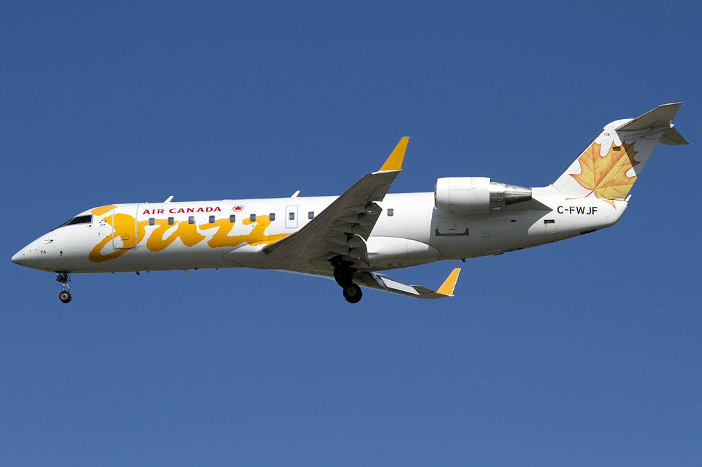 Air Canada - Jazz, C-FWJF, Bombardier, CRJ-100ER, 24.08.2011, YUL, Montreal, Canada 





