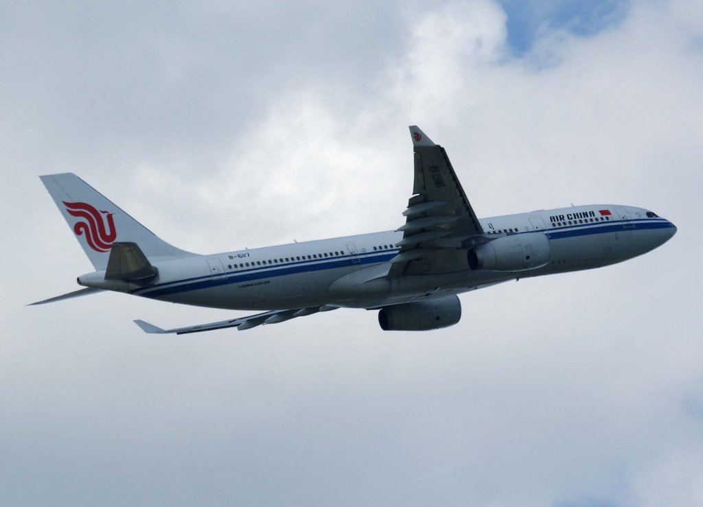 Air China, B-6117, Airbus A 330-200, 02.08.2011, FRA-EDDF, Frankfurt, Germany 


