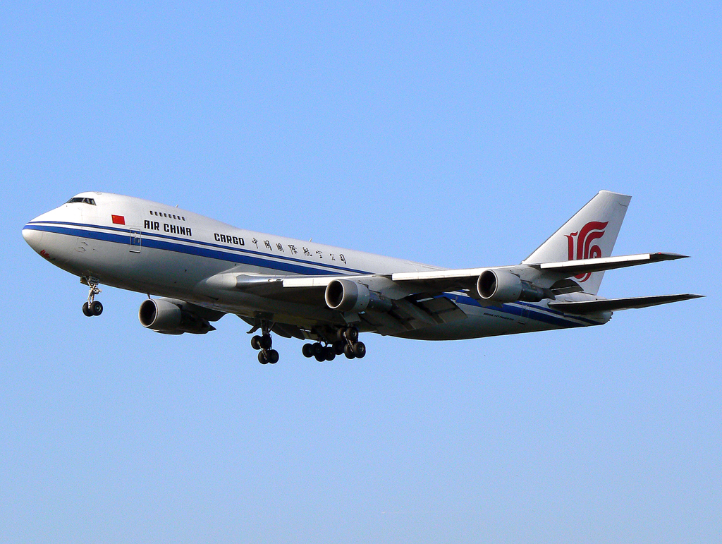 Air China Cargo B747-200F B-2448 im Anflug auf 25L in FRA / EDDF / Frankfurt am 23.09.2007