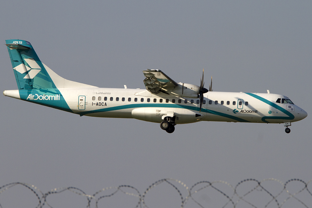 Air Dolomiti, I-ADCA, ATR, 72-500, 28.09.2011, MUC, Mnchen, Germany 




