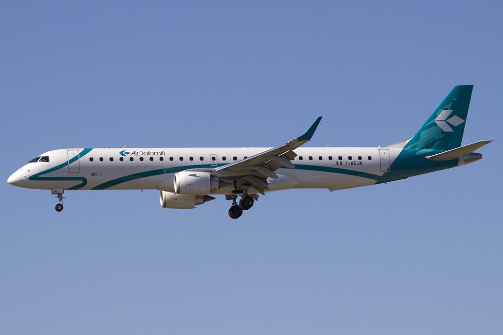 Air Dolomiti, I-ADJK, Embraer, ERJ-195LR, 31.08.2009, FRA, Frankfurt, Germany 



