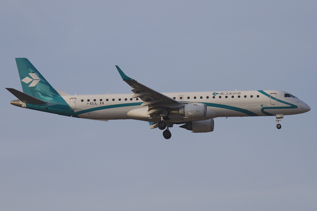 Air Dolomiti, I-ADJL, Embraer, ERJ-195LR, 16.02.2011, FRA, Frankfurt, Germany 




