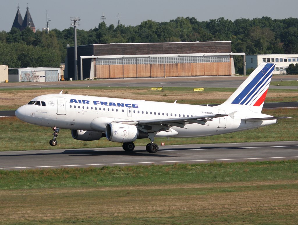 Air France A 319-111 F-GRHO beim Start in Berlin-Tegel am 21.08.2010
