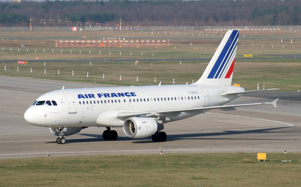 Air France A 319-111 F-GRXD bei der Ankunft in Berlin-Tegel am 02.04.2010