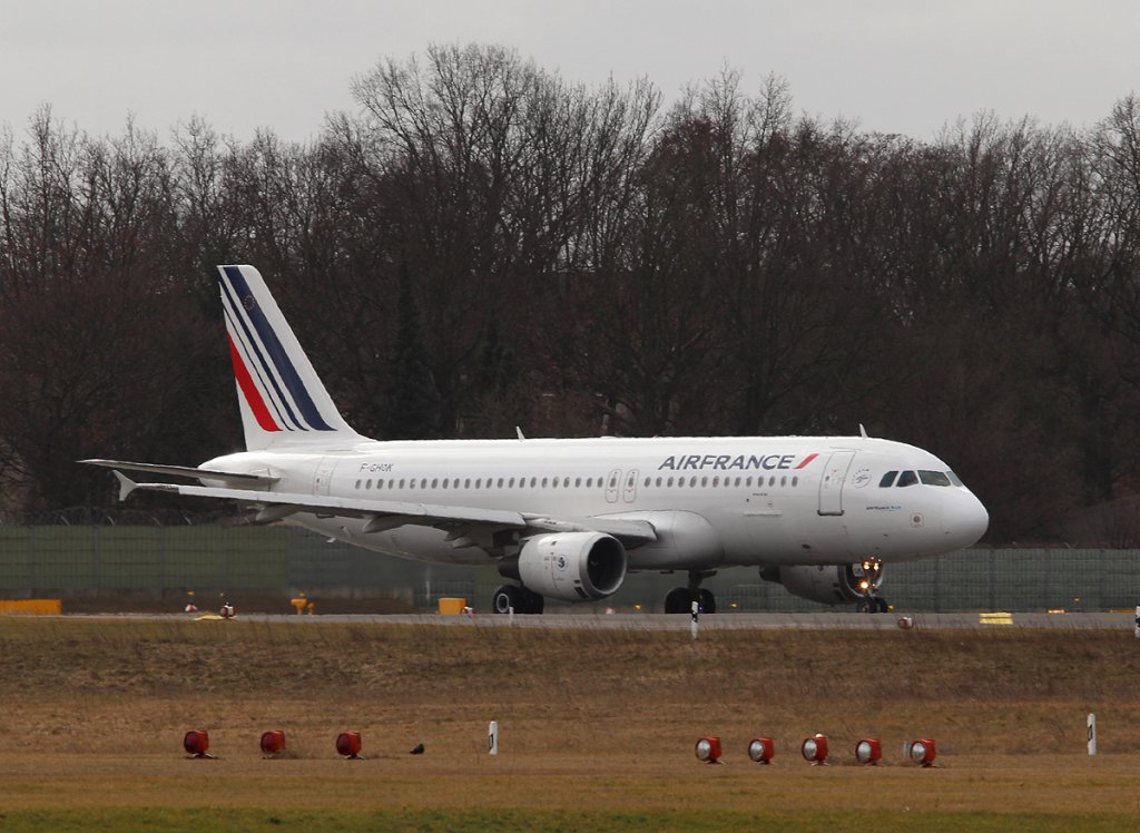 Air France A 320-211 F-GHQK kurz vor dem Start in Berlin-Tegel am 03.03.2013