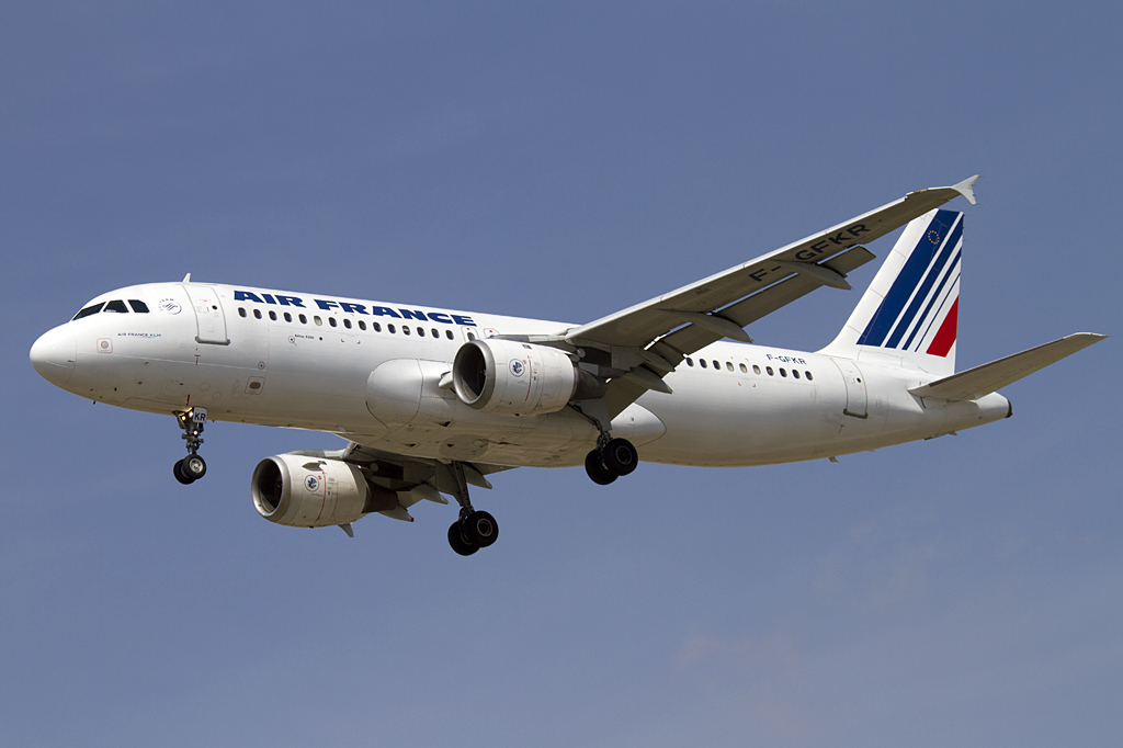Air France, F-GFKR, Airbus, A320-212, 06.09.2010, BCN, Barcelona, Spain 



