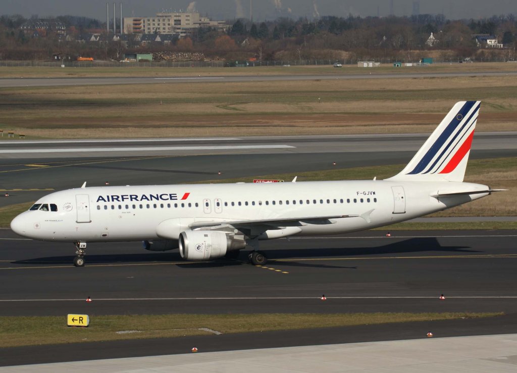 Air France, F-GJVW, Airbus A 320-200 (neue AF-Lackierung), 2010.03.03, DUS, Dsseldorf, Germany
