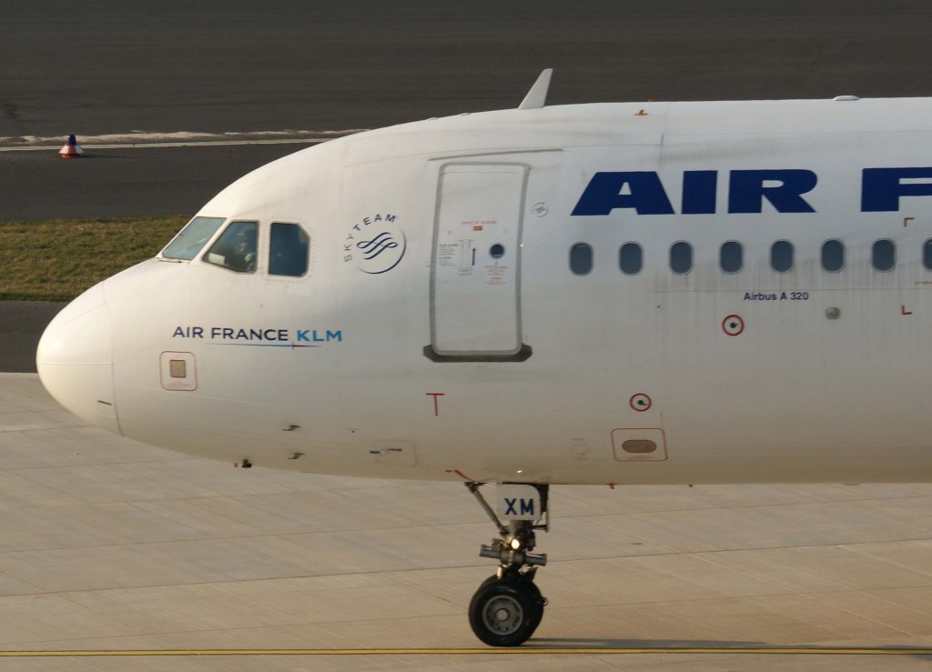 Air France, F-GKXM, Airbus A 320-200 (Nase/Nose), 04.03.2011, DUS-EDDL, Dsseldorf, Germany