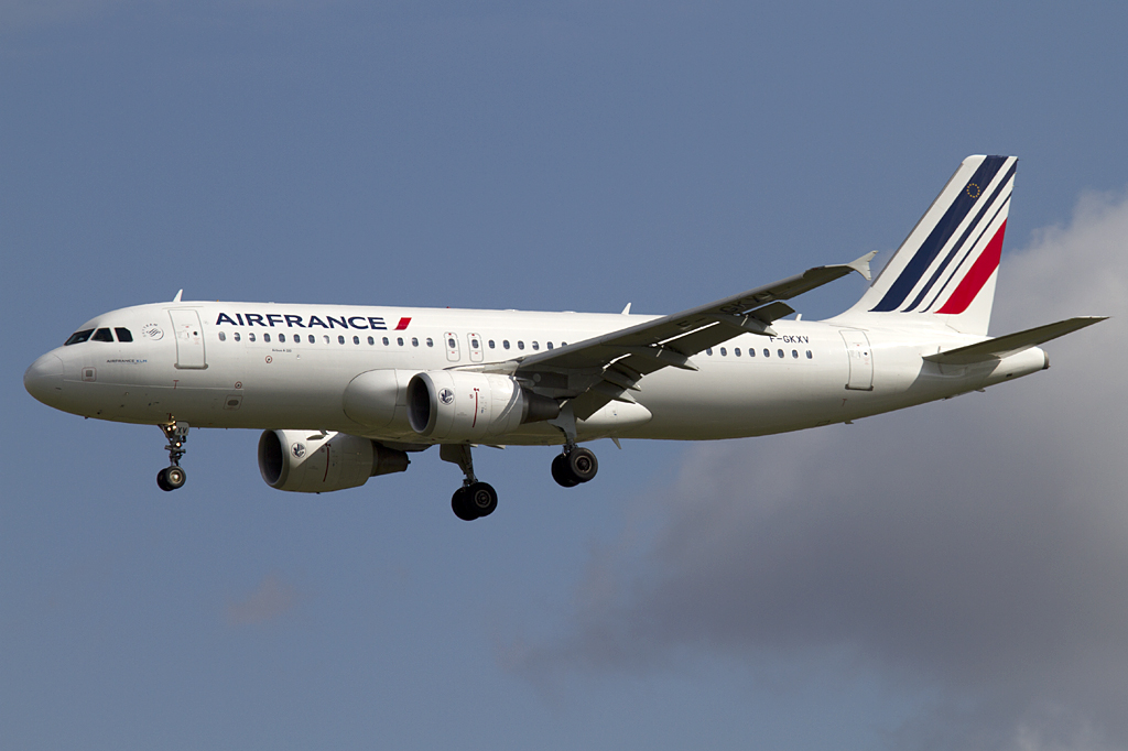 Air France, F-GKXV, Airbus, A320-214, 28.08.2010, CDG, Paris, France 



