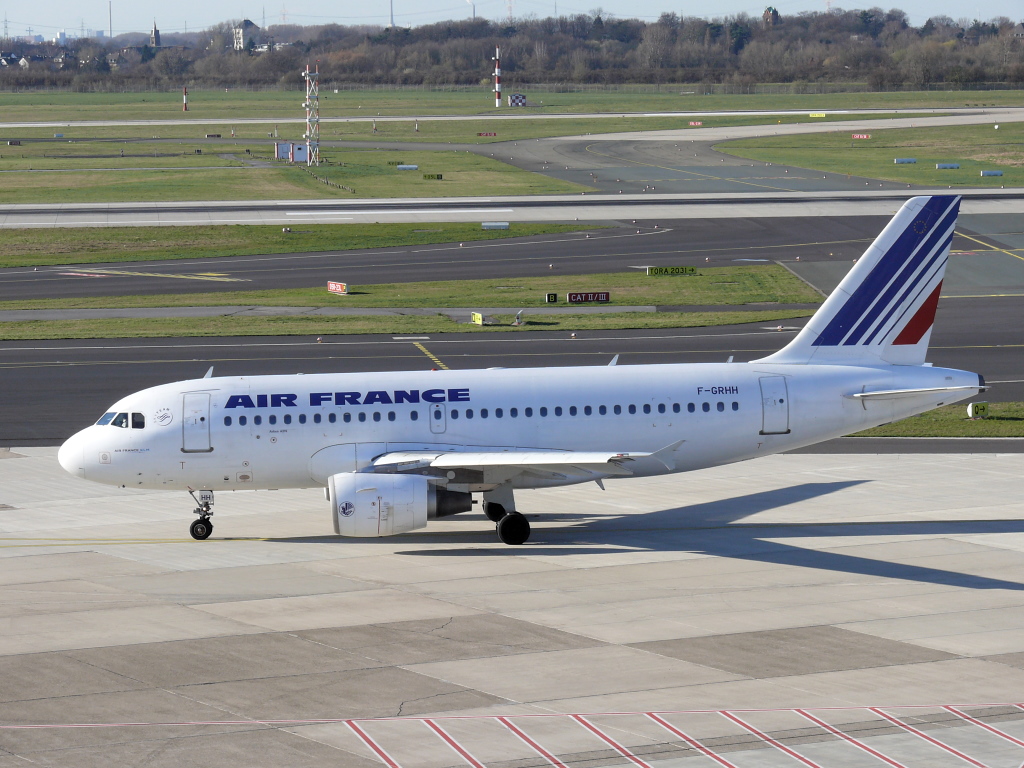 Air France; F-GRHH; Airbus A319-111. Flughafen Dsseldorf. 19.03.2011.