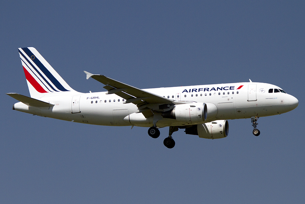 Air France, F-GRHL, Airbus, A319-111, 18.08.2012, CDG, Paris, France 





