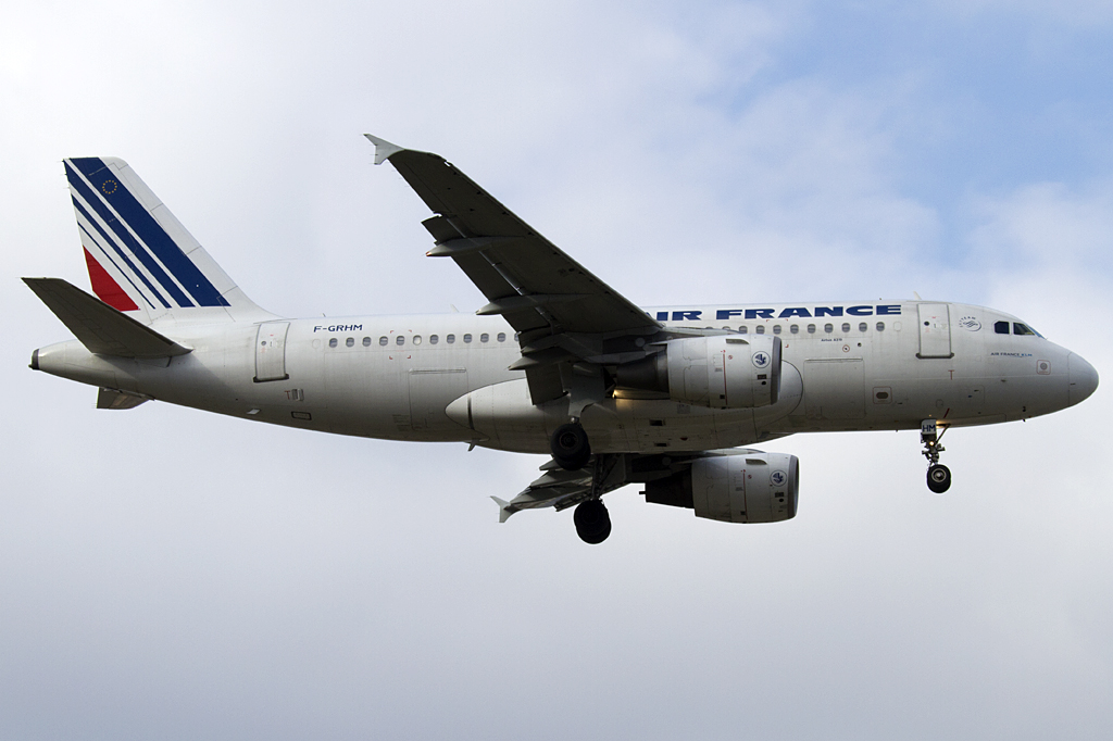 Air France, F-GRHM, Airbus, A319-111, 22.01.2011, GVA, Geneve, Switzerland 





