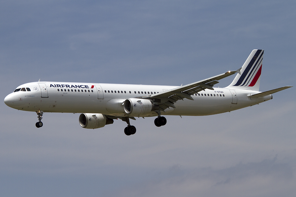Air France, F-GTAH, Airbus, A321-211 18.06.2011, BCN, Barcelona, Spain


