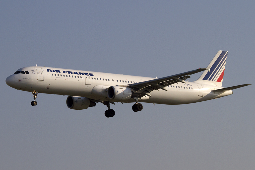 Air France, F-GTAJ, Airbus, A321-211, 06.09.2010, BCN, Barcelona, Spain 




