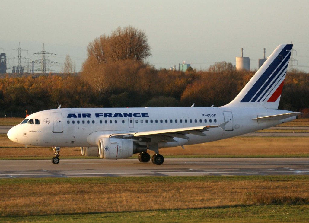 Air France, F-GUGF, Airbus A 318-100, 2009.11.14, DUS, Dsseldorf, Germany