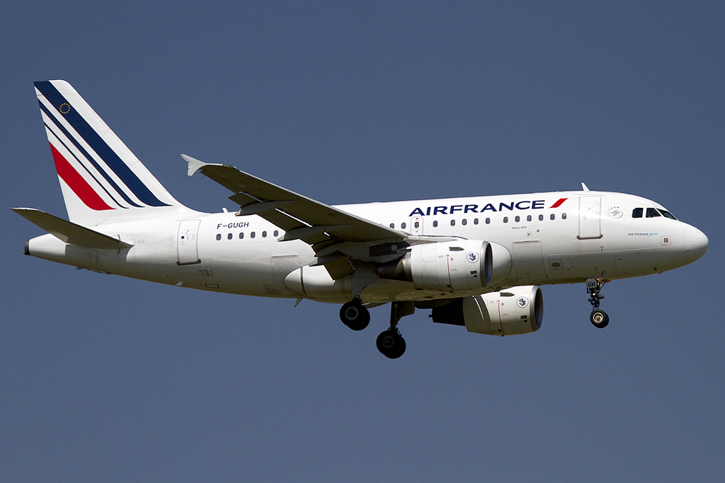 Air France, F-GUGH, Airbus, A318-111, 18.08.2012, CDG, Paris, France 



