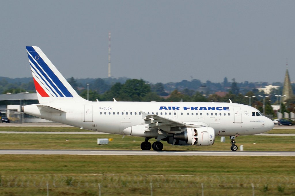 Air France, F-GUGN, Airbus, A 318-100, 05.09.2012, STR-EDDS, Stuttgart, Germany