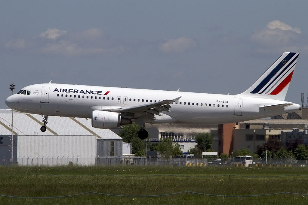 Air France, F-HBNK, Airbus, A320-214, 06.05.2013, TLS, Toulouse, France


