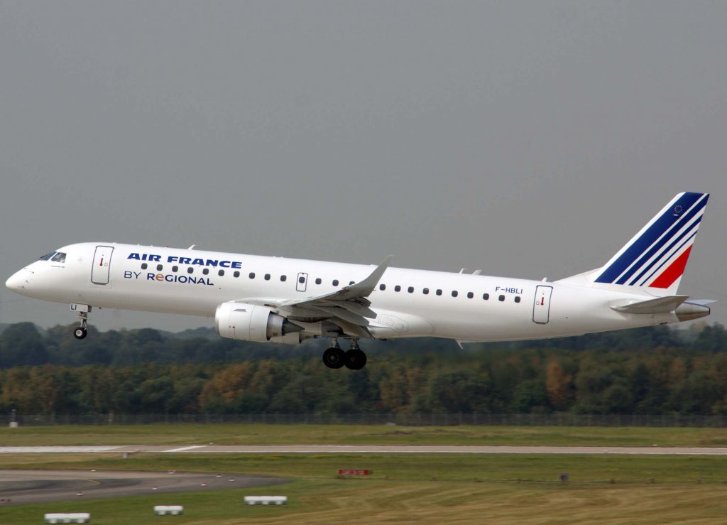 Air France Regional, F-HBLI, Embraer RJ-195 LR, 2009.09.09, DUS, Düsseldorf, Germany