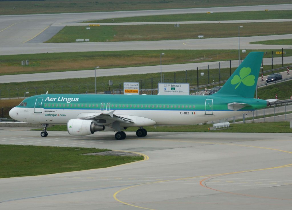 Air Lingus, EI-DEB, Airbus A 320-200 (St. Nathy - Naithi), 2009.06.27, MUC, Mnchen, Germany