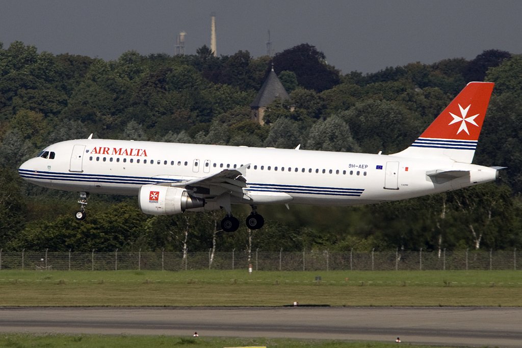 Air Malta, 9H-AEP, Airbus, A320-214, 26.08.2009, DUS, Duesseldorf, Germany 




