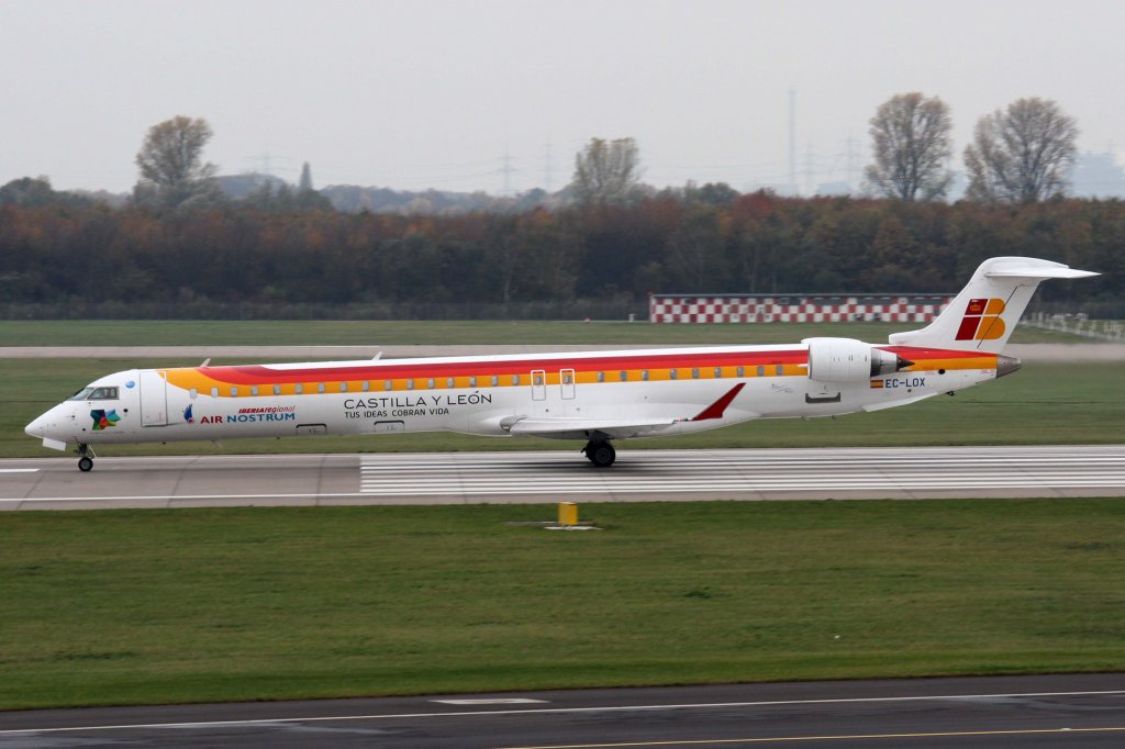 Air Nostrum, EC-LOX, Bombardier, CRJ-1000 (Castilla y Leon-Sticker), 10.11.2012, DUS-EDDL, Dsseldorf, Germany 