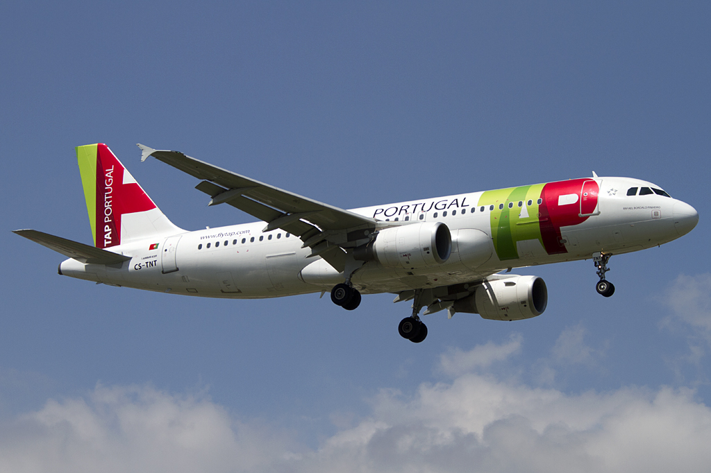 Air Portugal, CS-TNT, Airbus, A320-214, 31.07.2011, GVA, Geneve, Switzerland 


