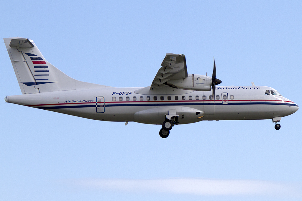 Air Saint Pierre, F-OFSP, Aerospatiale, ATR-42-500, 24.08.2011, YUL, Montreal, Canada 





