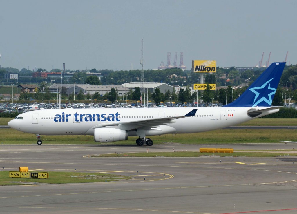 Air Transat, C-GITS, Airbus A 330-200, 2010.06.26, AMS-EHAM, Amsterdam (Schiphol), Niederlande