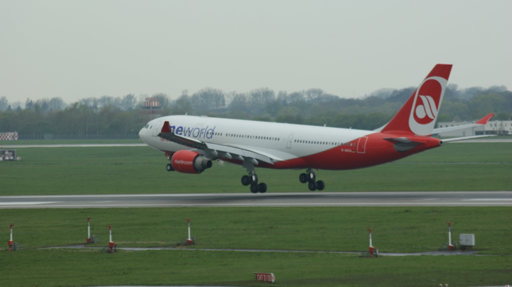 AirBerlin Airbus A330-200 | Dusseldorf RWY 23L