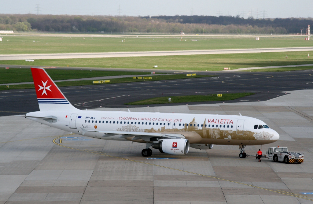 Airbus A-320-214 Air Malta DUS-EDDL am 01.04.2012 mit Livery Valetta - European capital of culture 2018